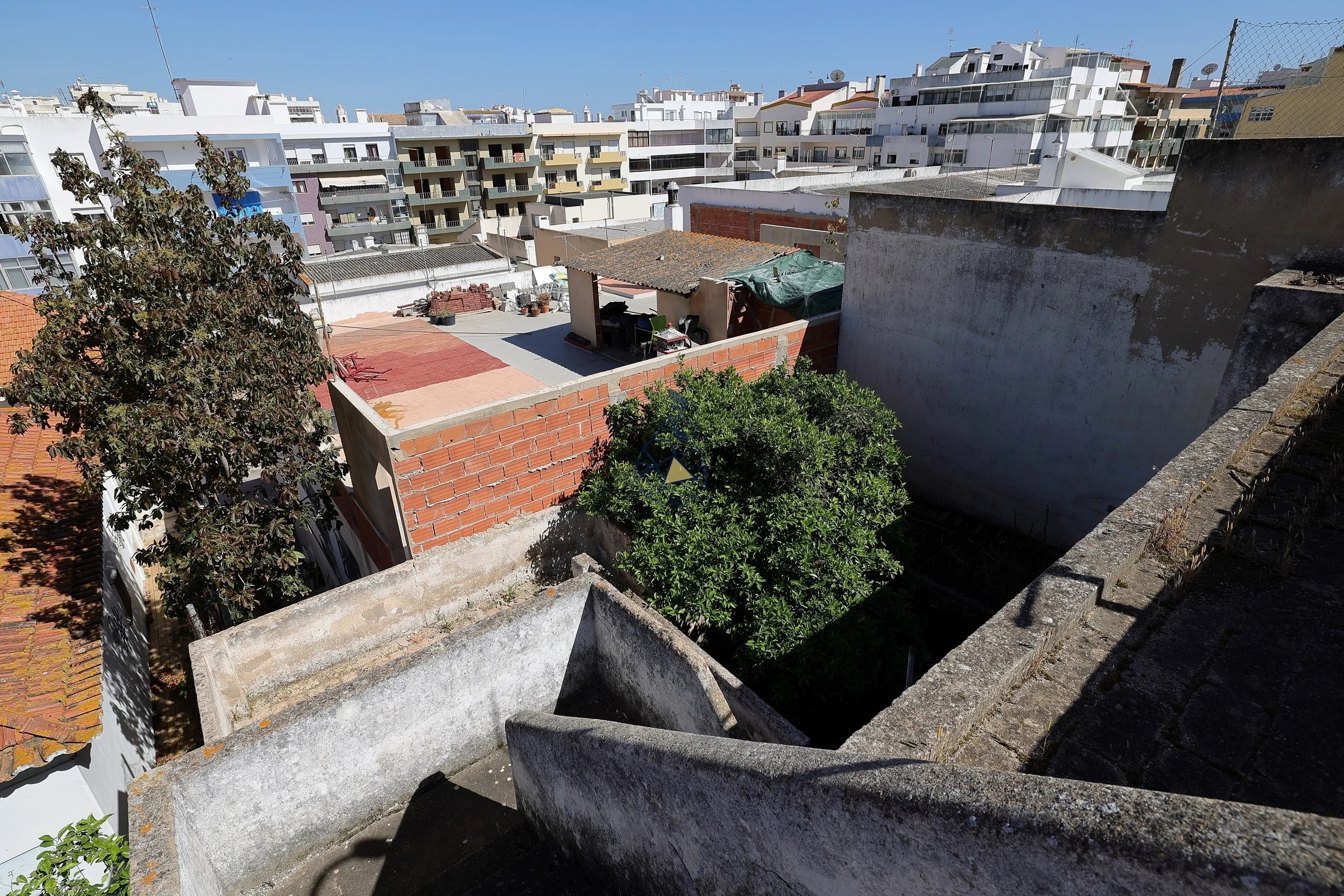 Photo by Pera Premium