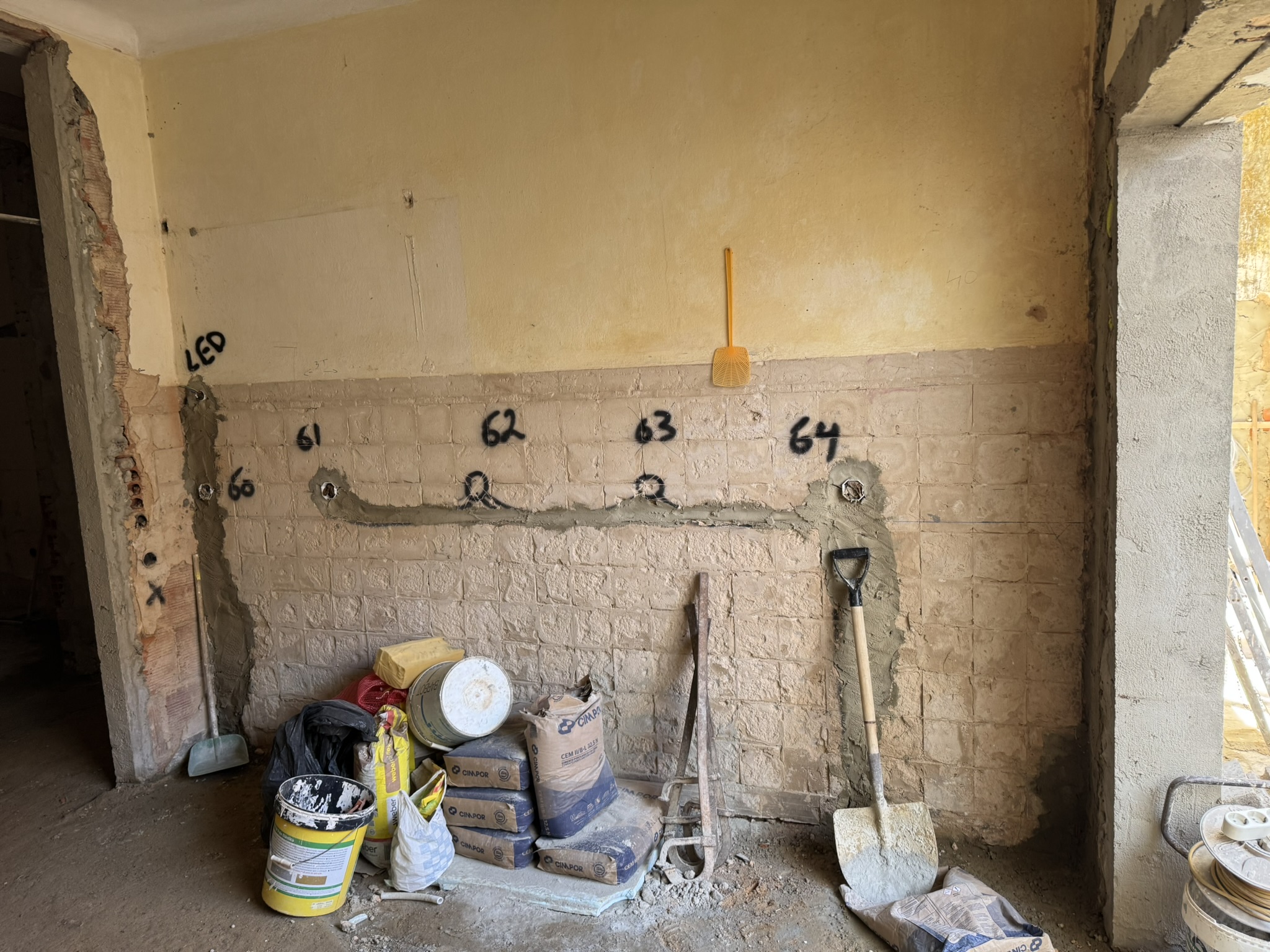 Kitchen wall