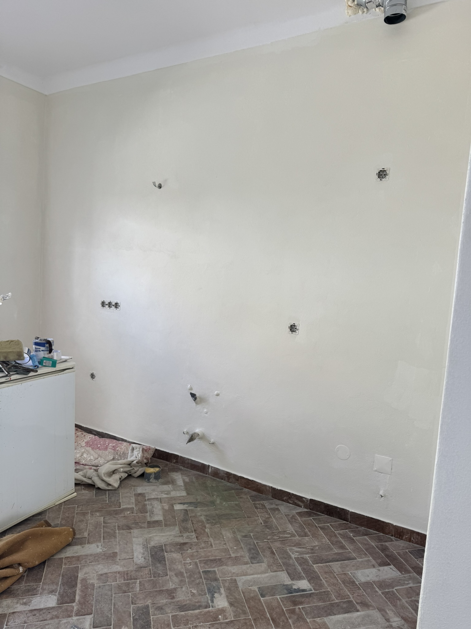 New wall paint in Kitchen