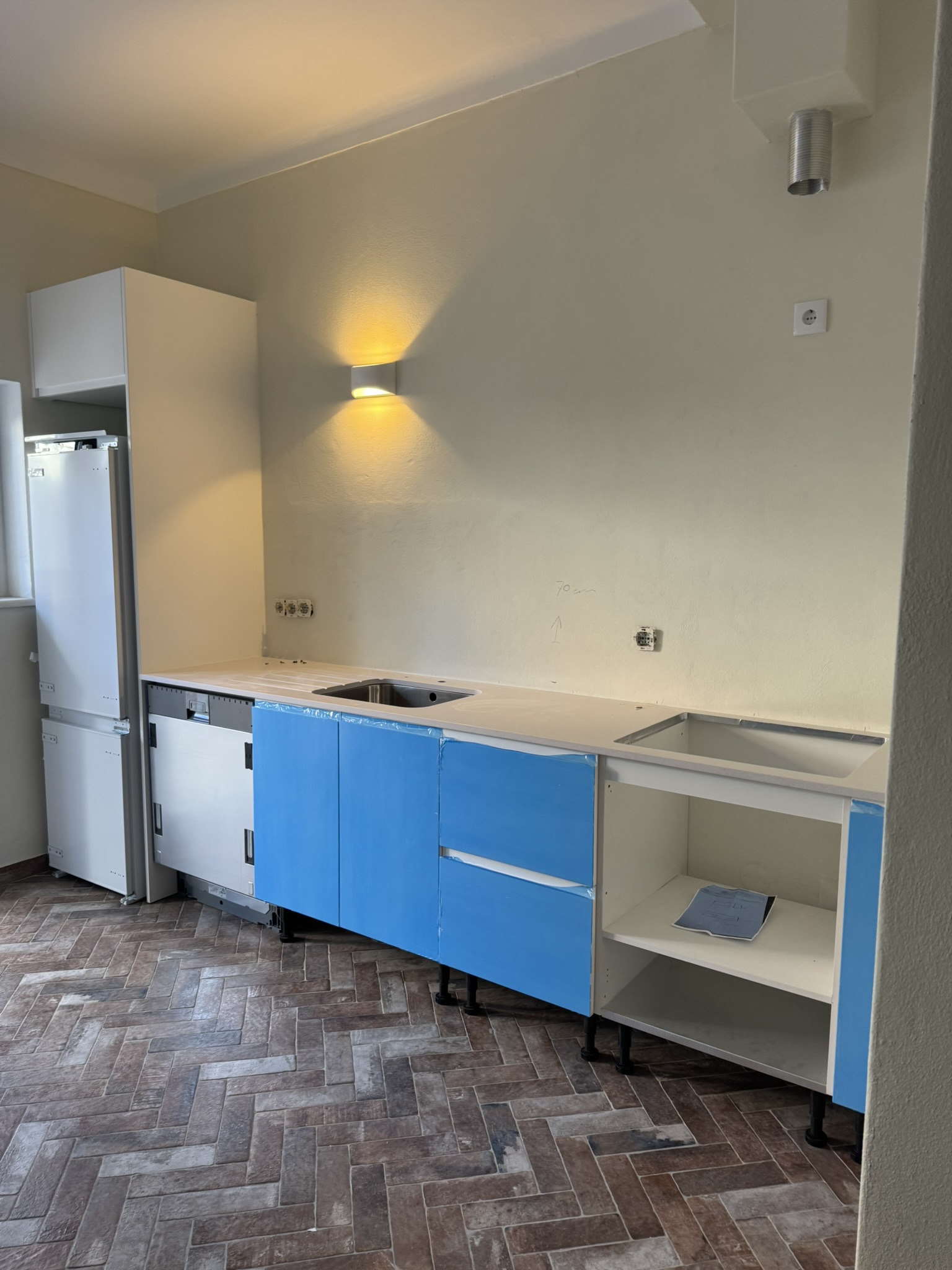 Kitchen furniture